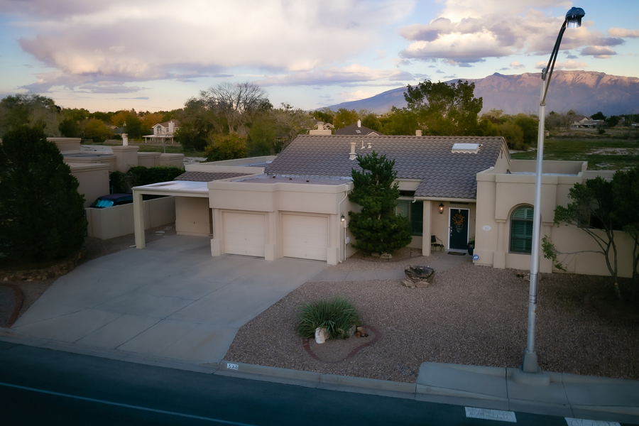 532 Nicklaus Dr. SE