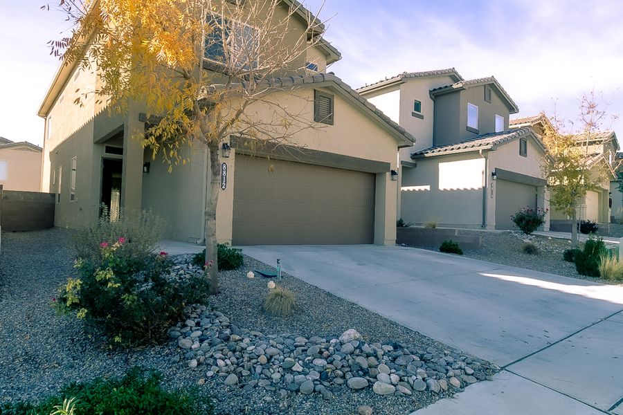 8812 Zephyr Pl NW