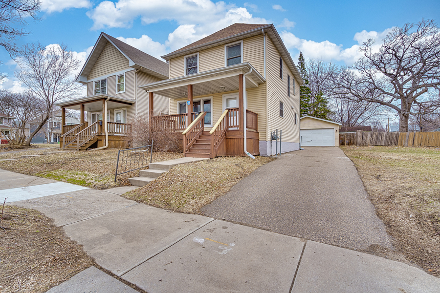 1218 - 25th Avenue North