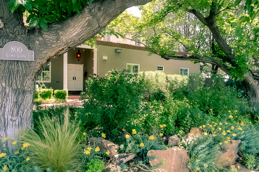 800 Loma Linda Place SE