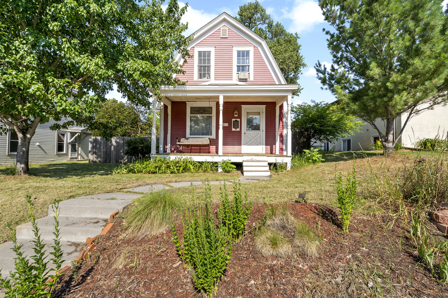 2115 North Ferry Street