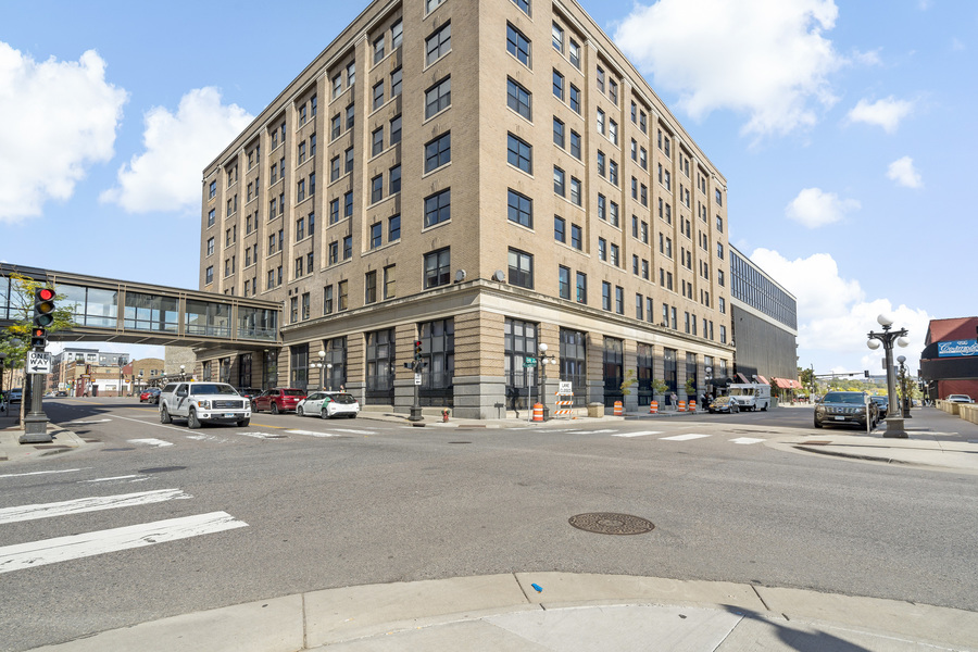 406 Wacouta Street, Unit 403