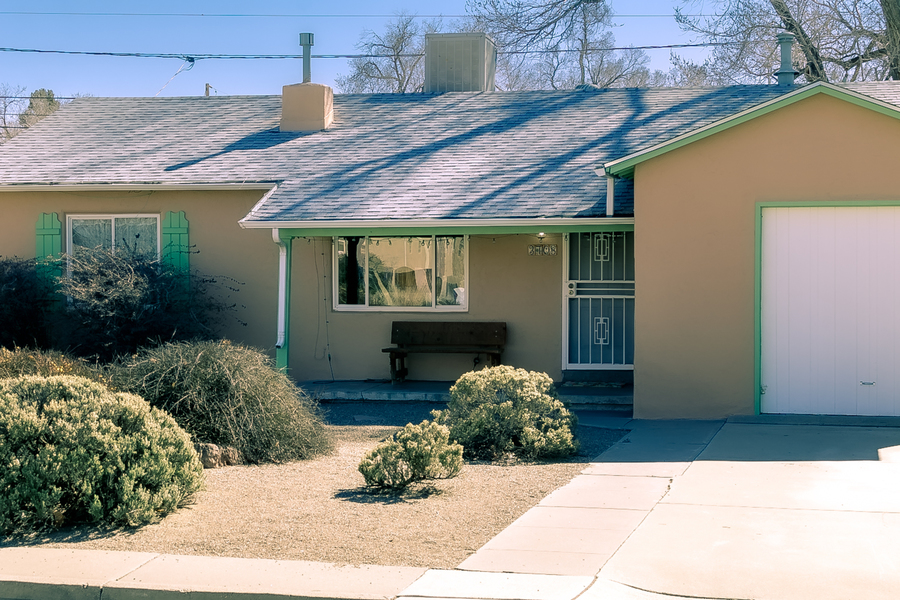 3708 Mesa Verde NE