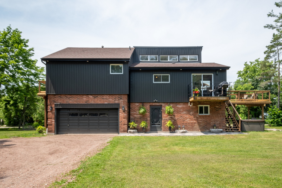 6 Armstrong Avenue, Nestleton Station, Ontario, L0B 1L0
