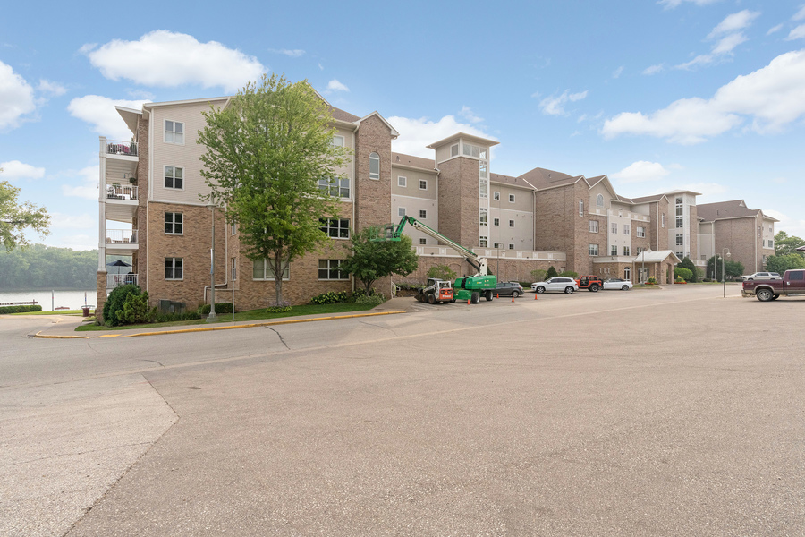 150 Front Street North #225