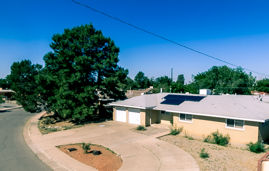 6827 Mossman Pl NE