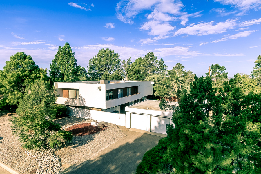825 Toro Street SE