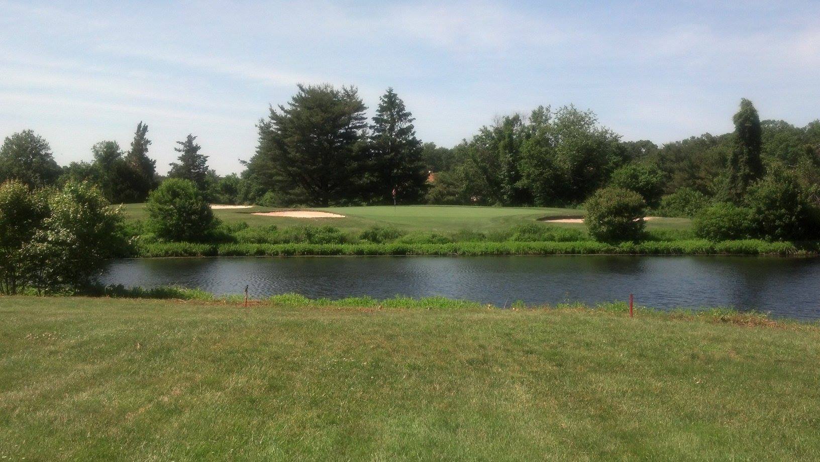 Woodlake Country Club