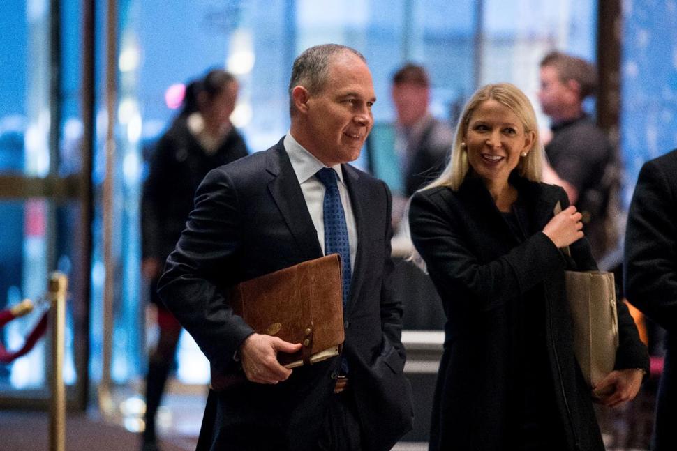 Oklahoma Attorney General Scott Pruitt arrives at Trump Tower in New York, Wednesday, Dec. 7, 2016. (AP Photo/Andrew Harnik)
