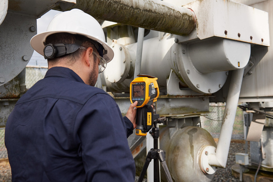 The new Fluke Ti450 SF6 Gas Leak Detector combines a high-quality infrared camera with an SF6 leak detector that visually pinpoints the location ofSF6 leaks without shutting equipment down. (Photo courtesy of Fluke Corp.)