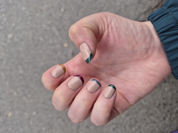 Try to do 5 nail arts