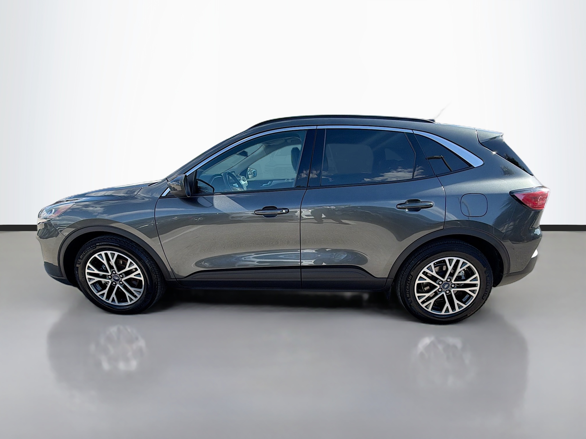 Used Magnetic Metallic 2020 Ford Escape SEL for Sale in Naples, FL