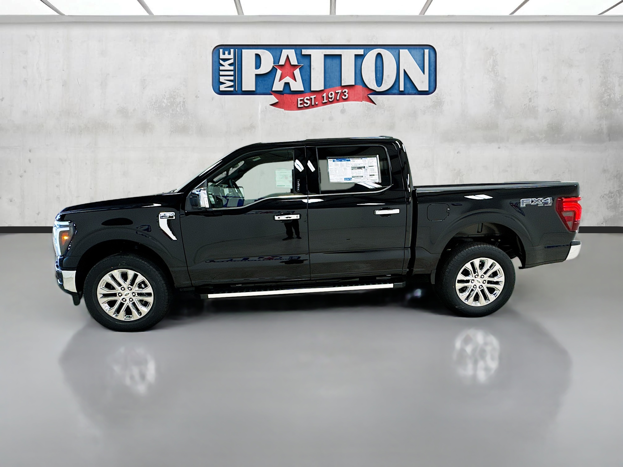 New Agate Black Metallic 2026 Ford F-150 LARIAT for Sale in