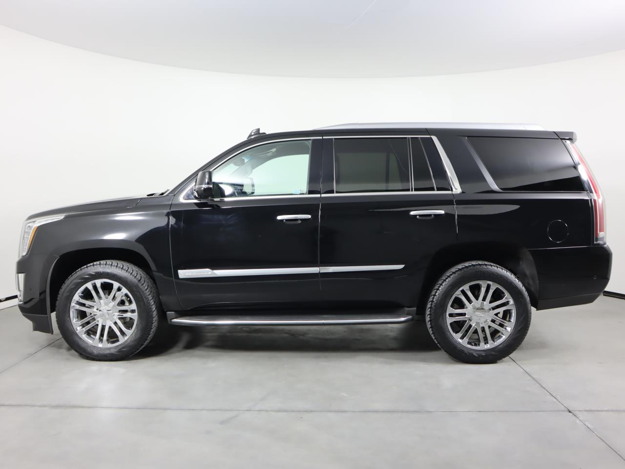 Used 2017 CADILLAC ESCALADE for sale in SAN ANTONIO 119542