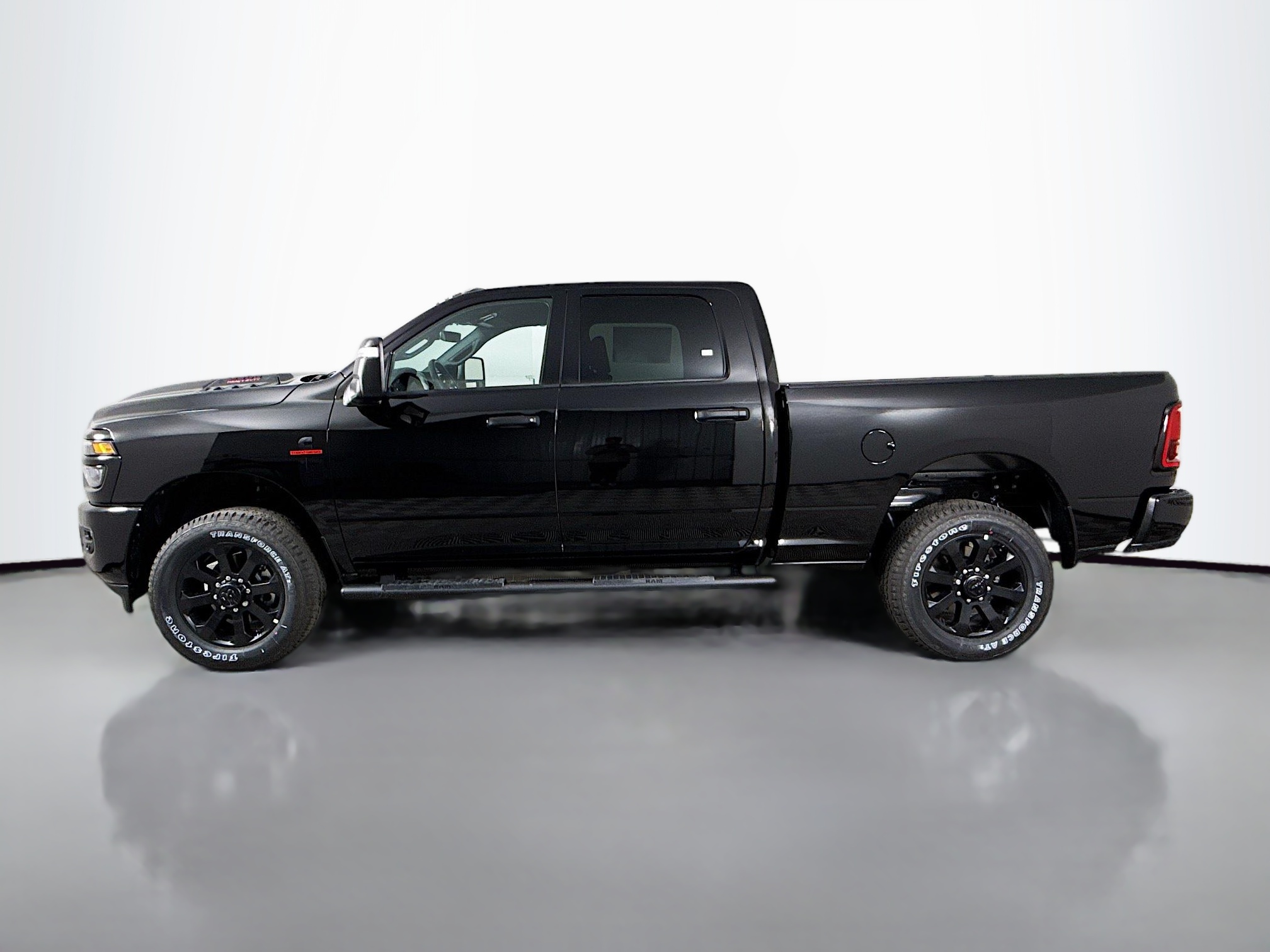 New 2026 RAM 2500 Tradesman Crew Cab in Peoria #RP184 | Sam Leman