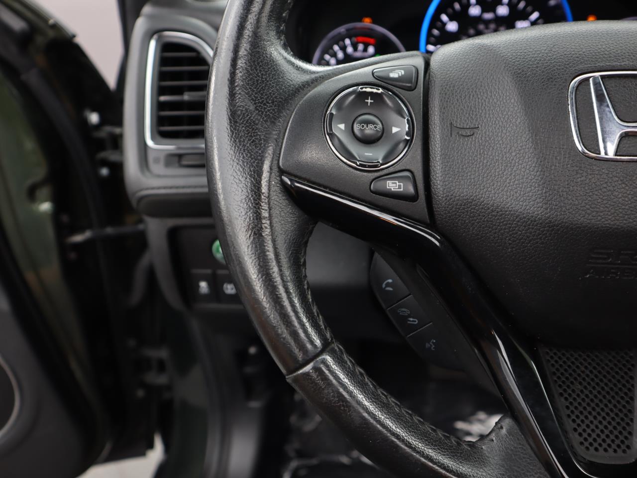 Used 2017 Honda HRV EXL for sale in MIAMI 104968