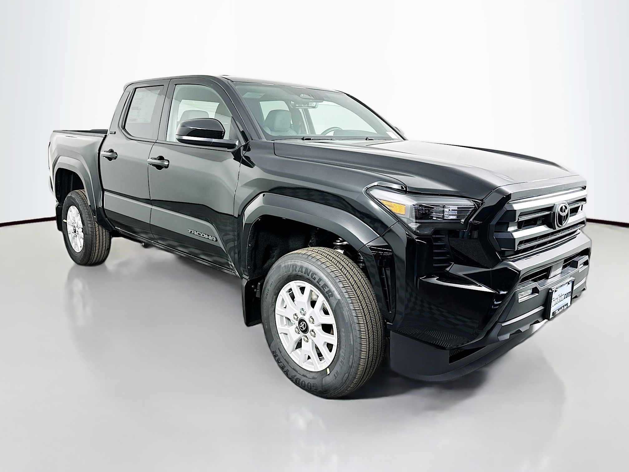 New 2025 Toyota Tacoma SR5 4X4 DOUBLE CAB in Portland #TT25331