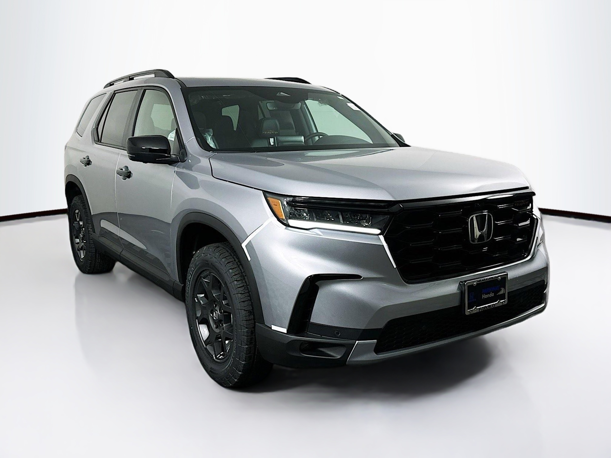 Used Lunar Silver Metallic 2025 Honda Pilot TrailSport for Sale in