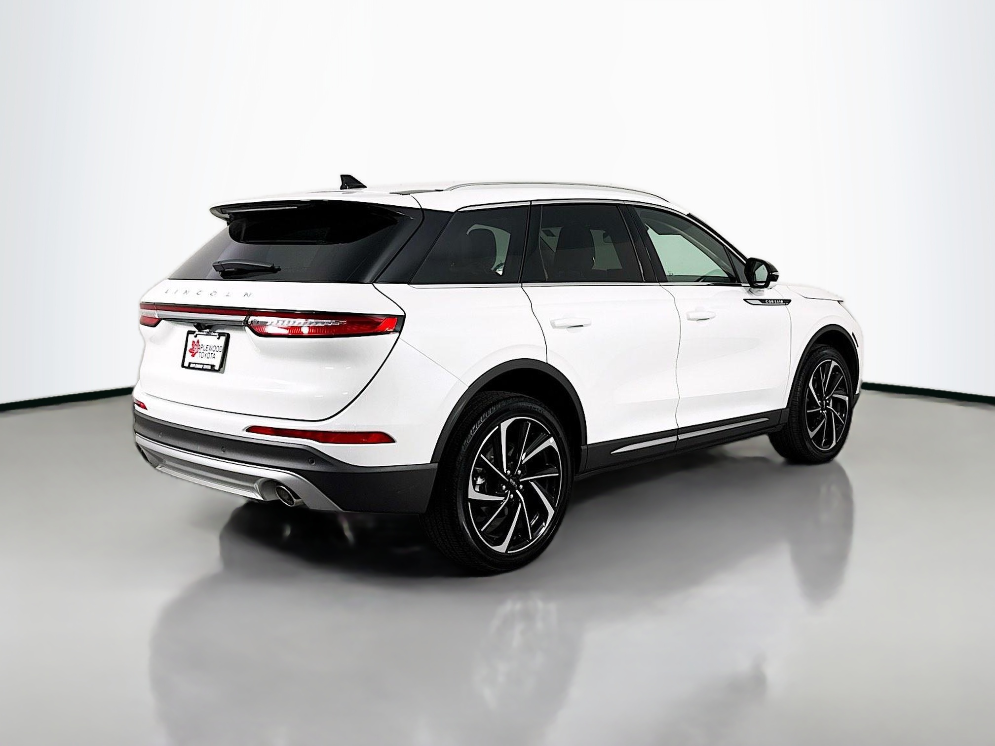 Used Pristine White Metallic Tri-Coat 2024 Lincoln Corsair Reserve