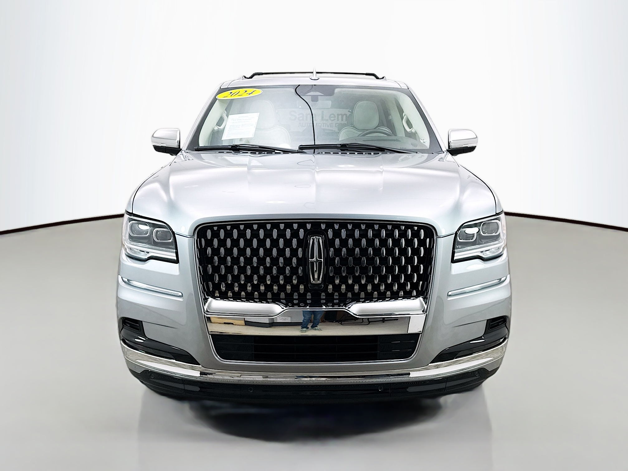 Pre-Owned 2024 Lincoln Navigator L Black Label 4 Door SUV in