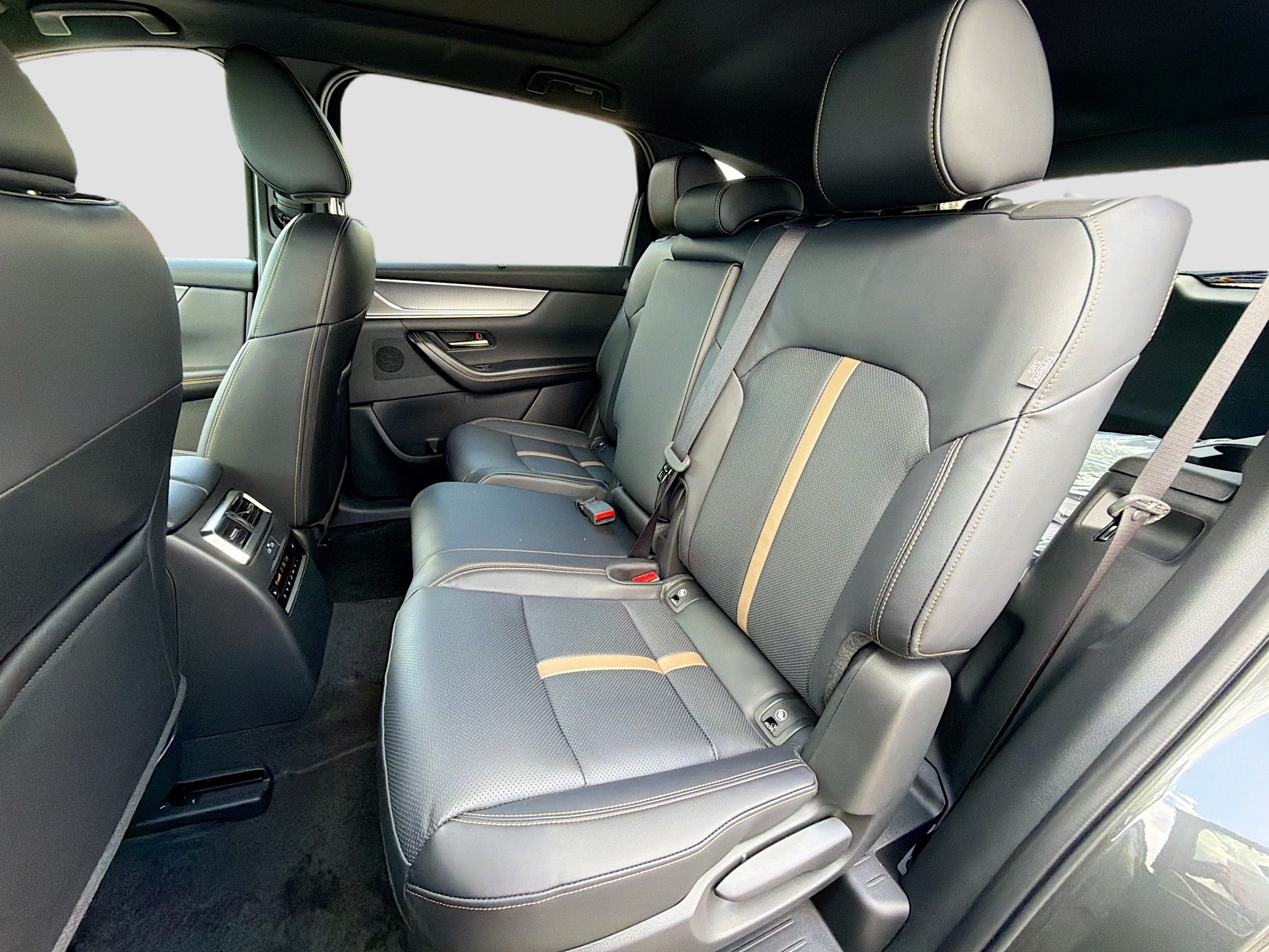 New Machine Gray Metallic 2026 Mazda CX-90 PHEV Premium Plus AWD