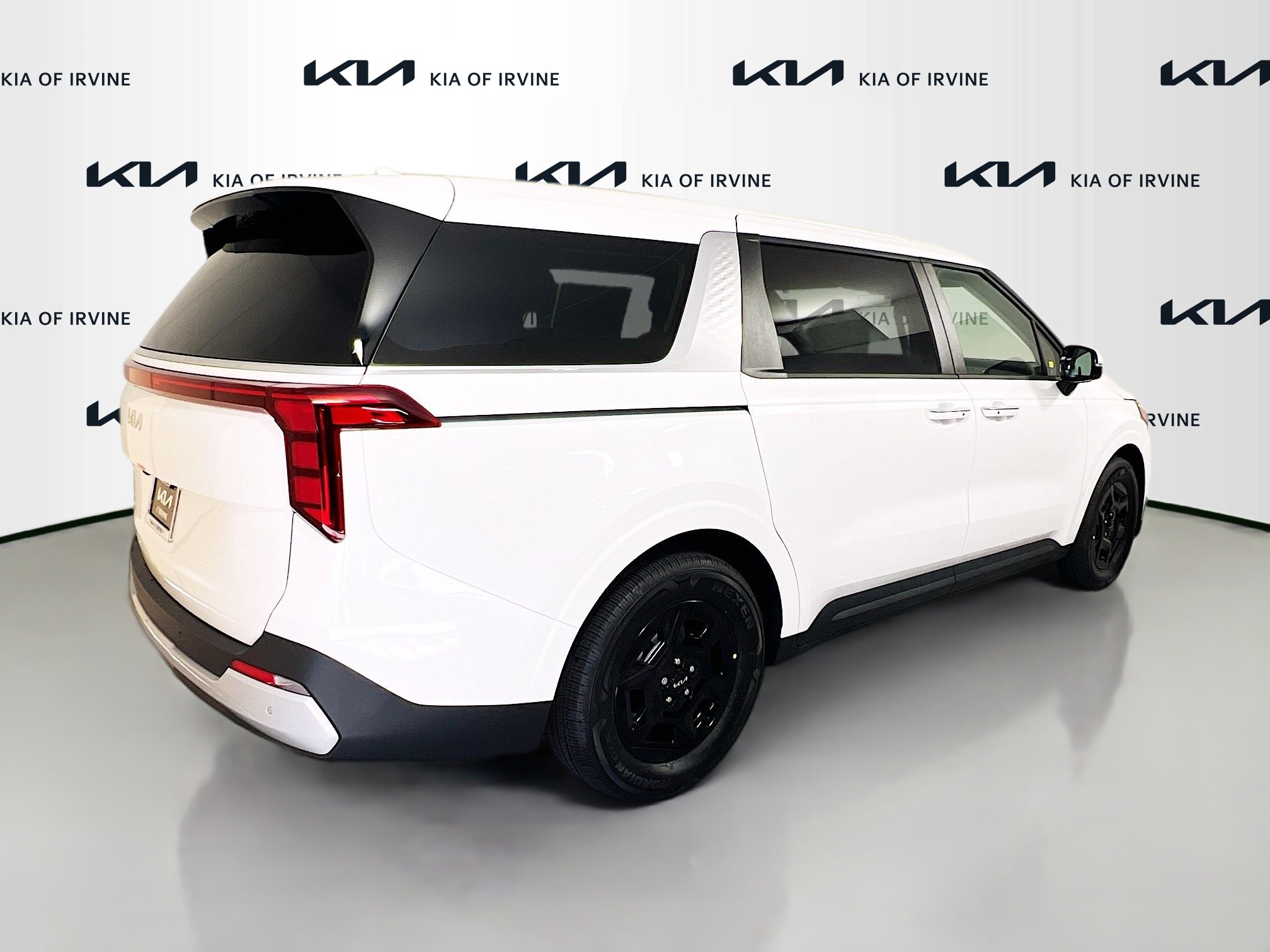 New Snow White Pearl 2026 Kia Carnival LX for Sale in Irvine, CA