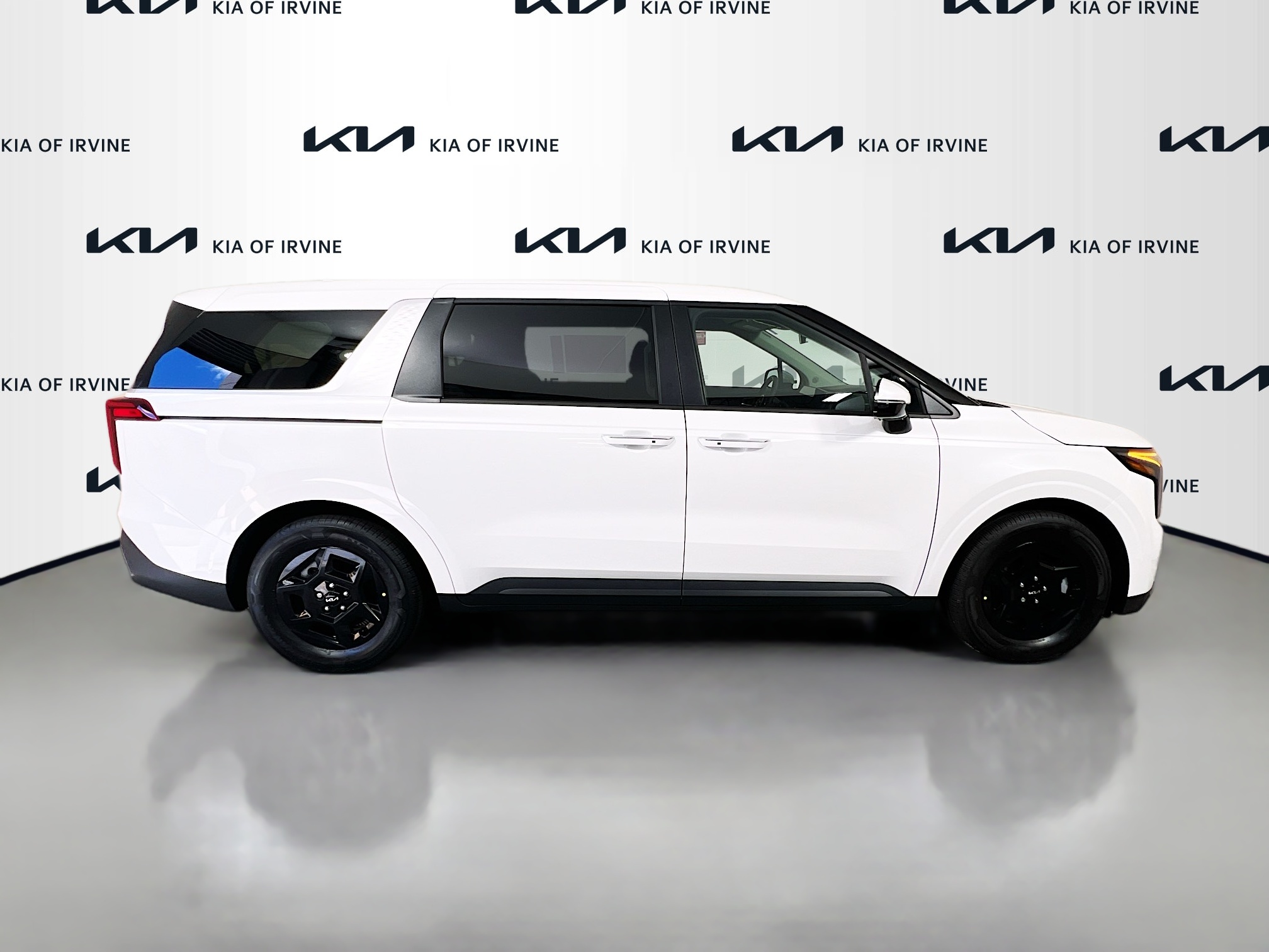 New Snow White Pearl 2026 Kia Carnival LX for Sale in Irvine, CA