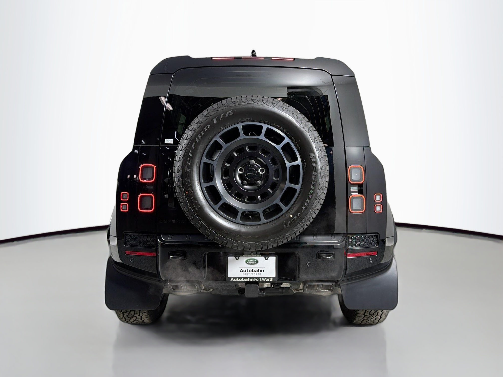 New 2026 Land Rover Defender 110 OCTA Black 110 OCTA V8 635PS For