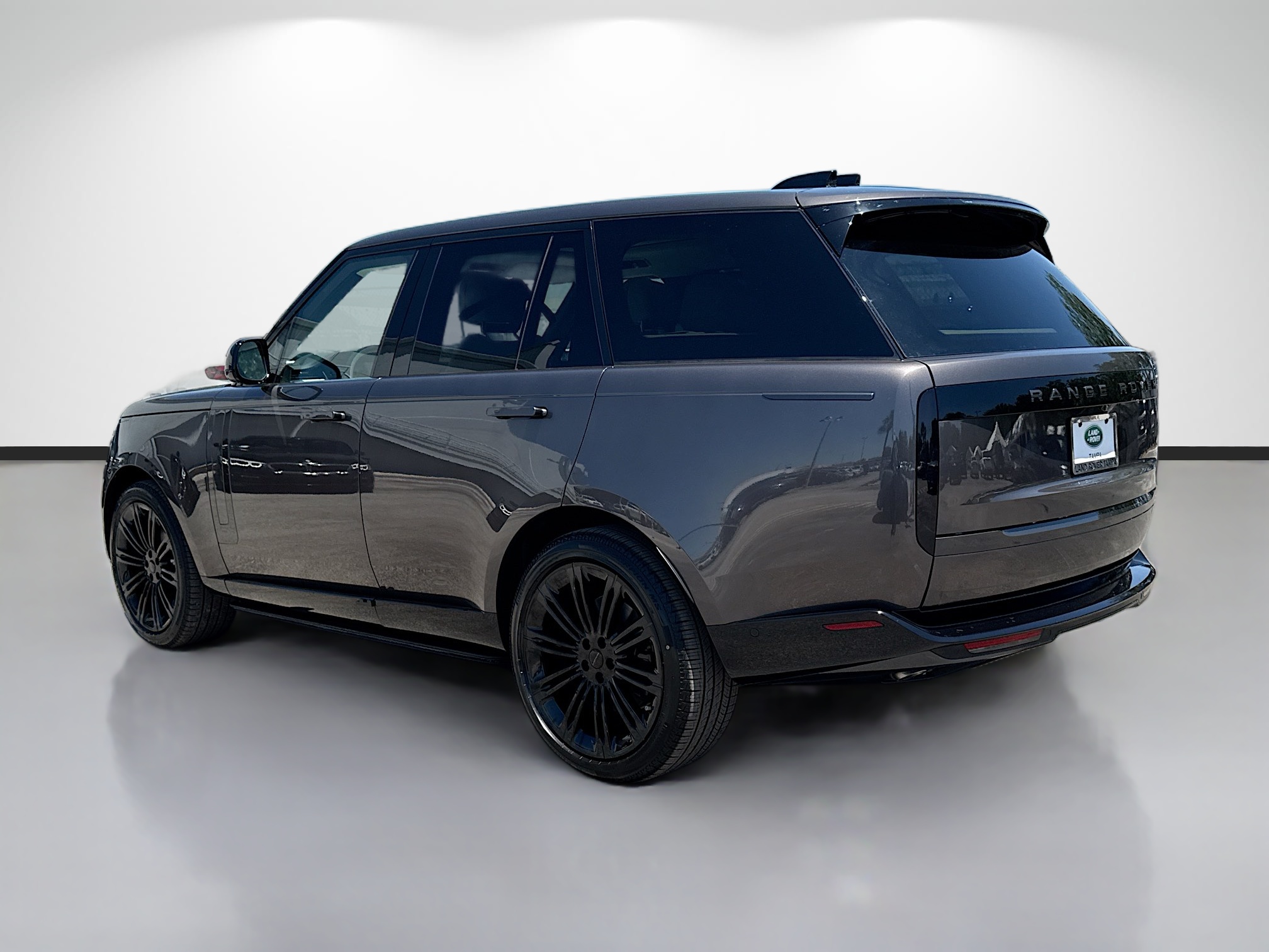New 2026 Land Rover Range Rover SE SUV in Tampa #A371809 | Land