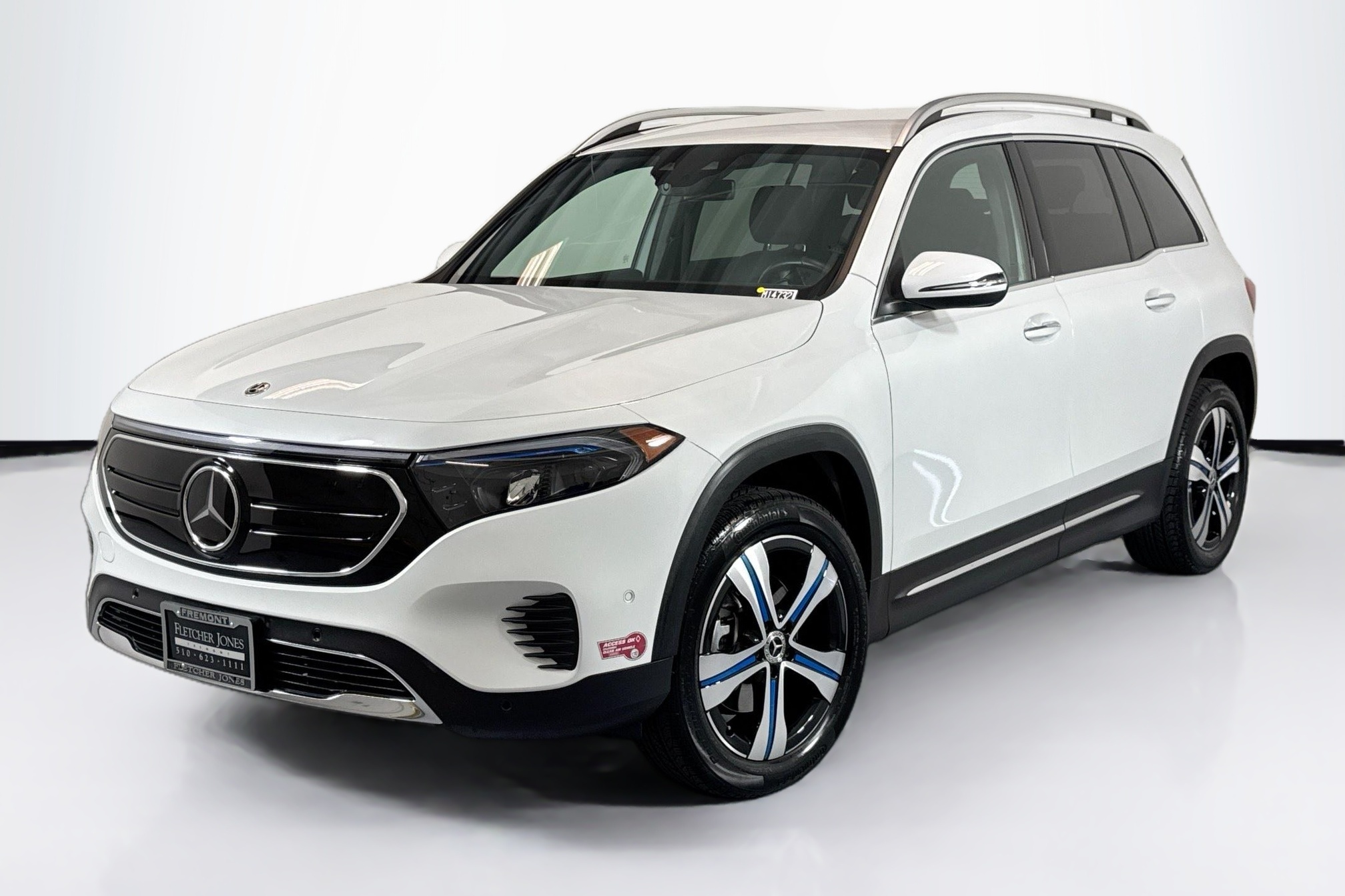 スポーツ選手 L.Hamilton 2023 Mercedes AMG Used Nomex Spark 1/5 Helmet replica Mercedes-AMG F1 Team Lewis Hamilton