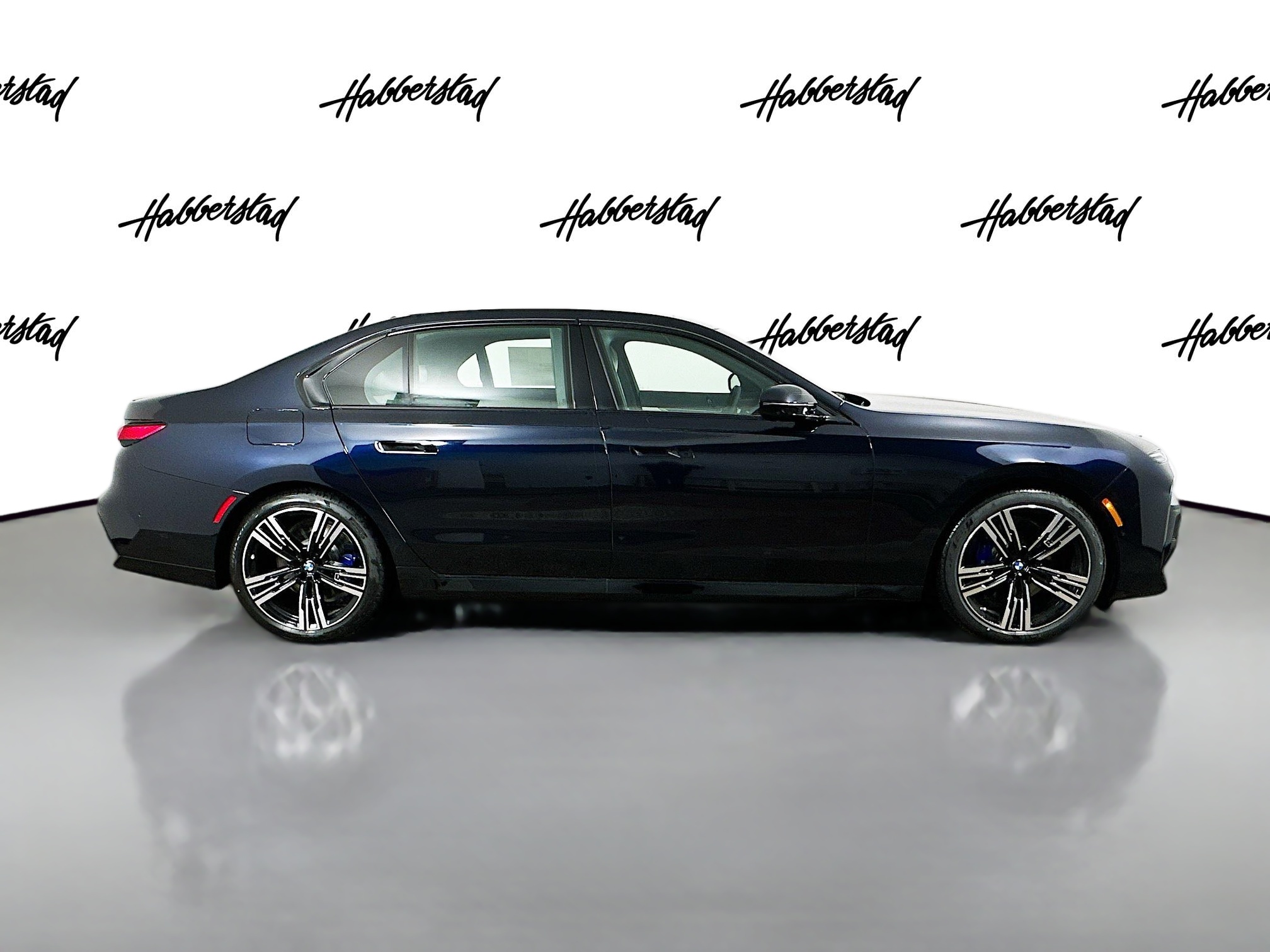 New Carbon Black Metallic 2026 BMW 7 Series 740i xDrive for Sale