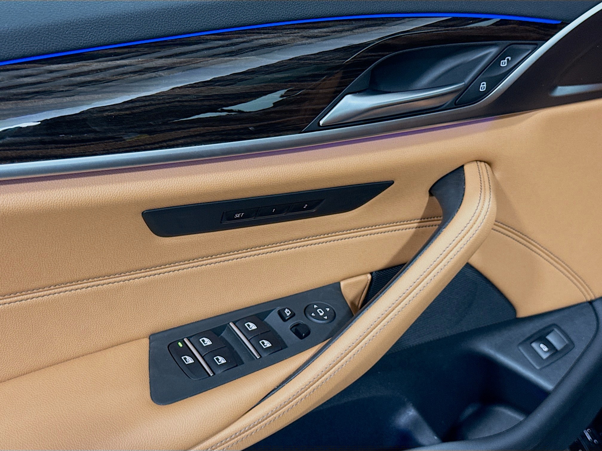 専用帯4238 3933 3959 4215 4154 3598 4172 七点 09-16 BMW Z4 E89 3.0i 2.8i Right Passenger Side Interior Door