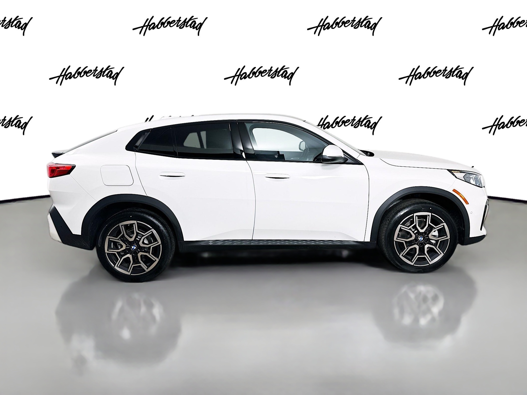 New Alpine White 2026 BMW X2 xDrive28i for Sale in Bay Shore, NY