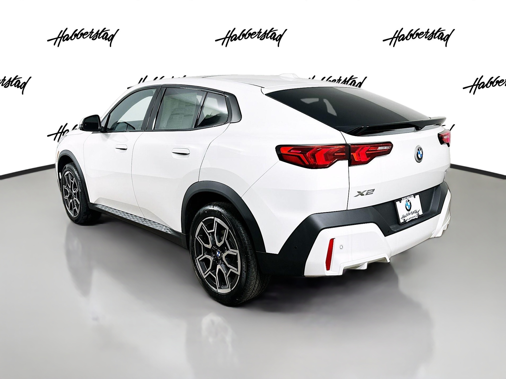 New Alpine White 2026 BMW X2 xDrive28i for Sale in Bay Shore, NY