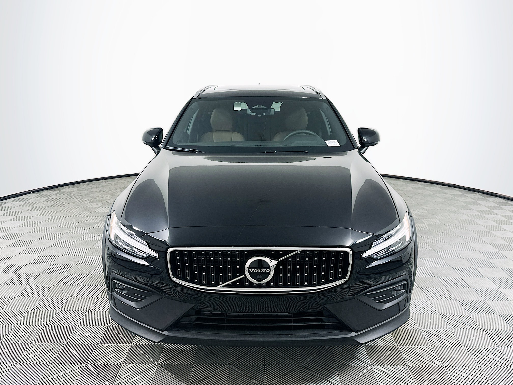 Certified Pre-Owned 2025 Volvo V60 Cross Country Plus Wagon in