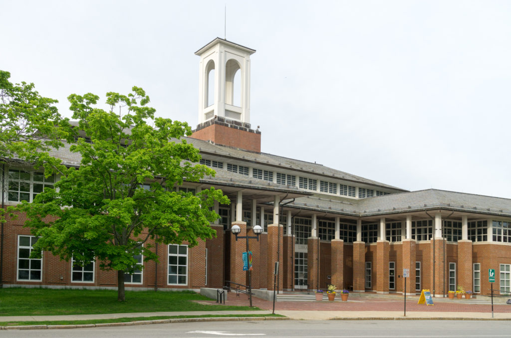 Newton Free Library Thrives in the Technological Age — The Heights