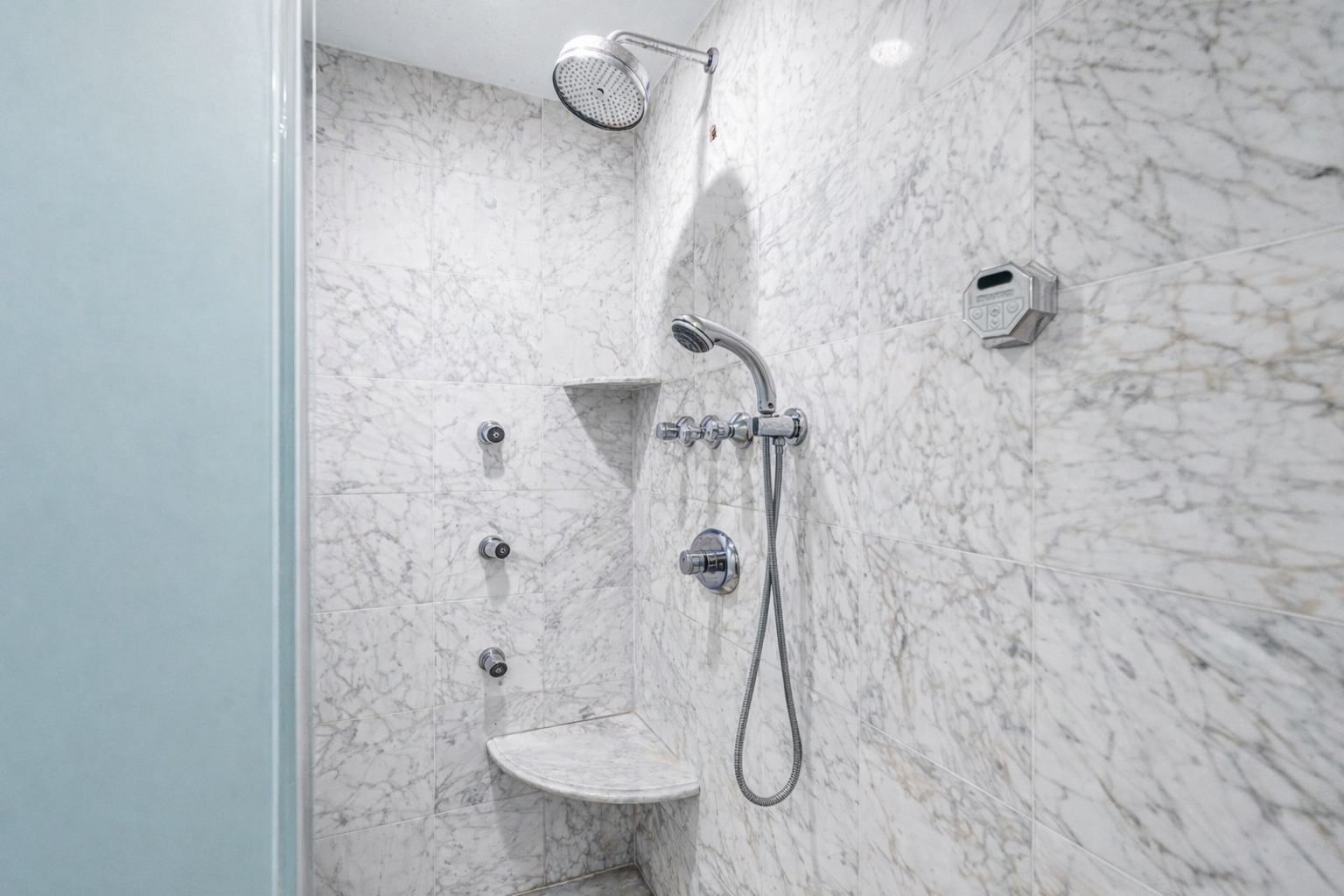 850 East 23rd Street private house Midwood Brooklyn NY 11210