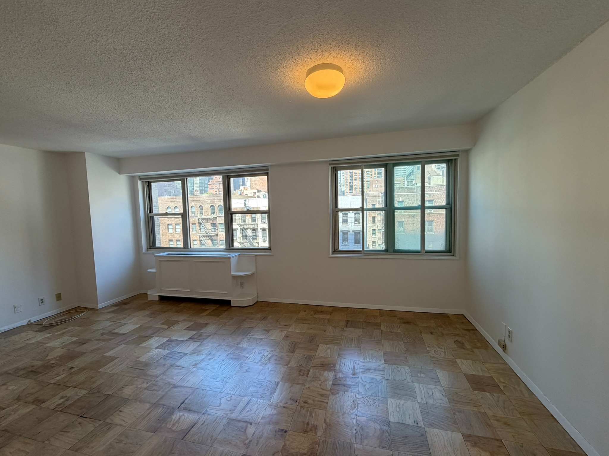400 East 54th Street 6B Sutton Place New York NY 10022