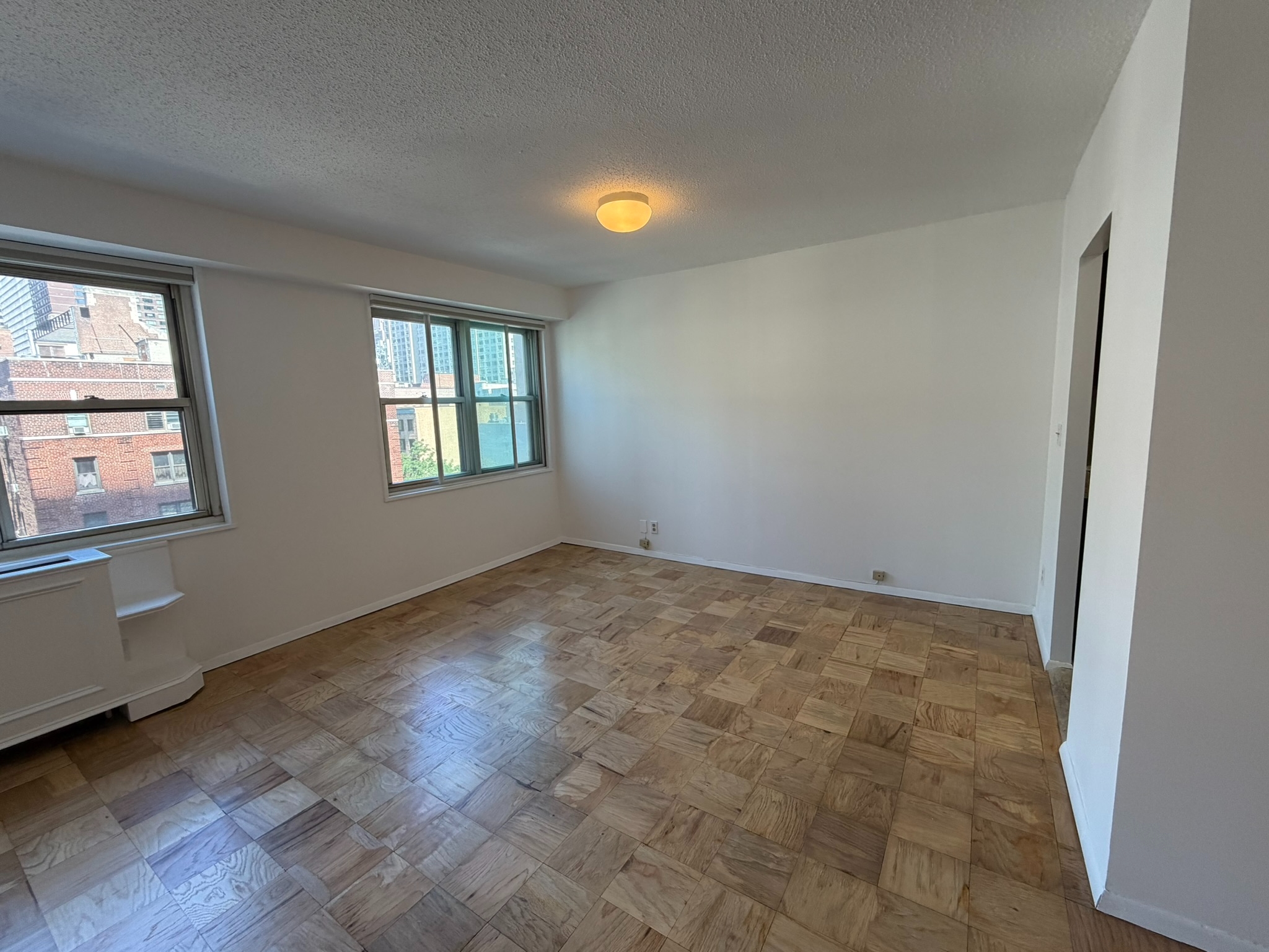 400 East 54th Street 6B Sutton Place New York NY 10022