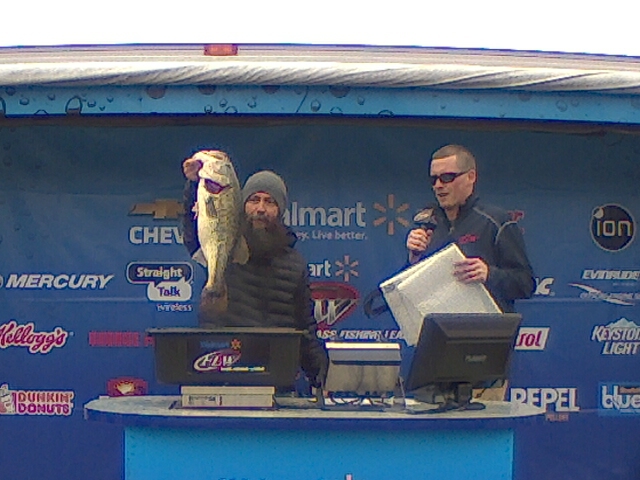 A photo of Steve Curtsinger's catch