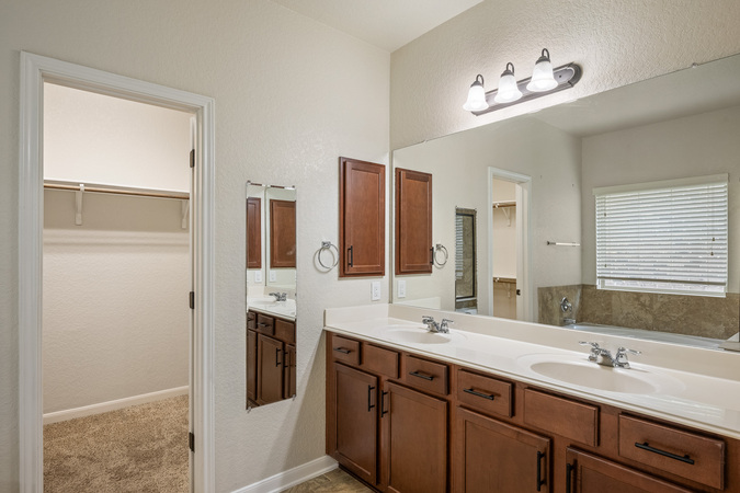 30615 Horseshoe Path