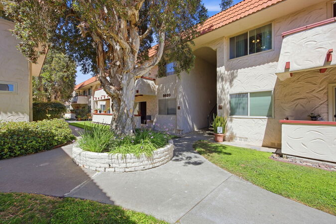 8609 Lake Murray Blvd