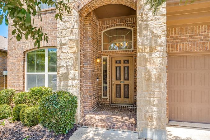 2925 Cedar Ridge Lane