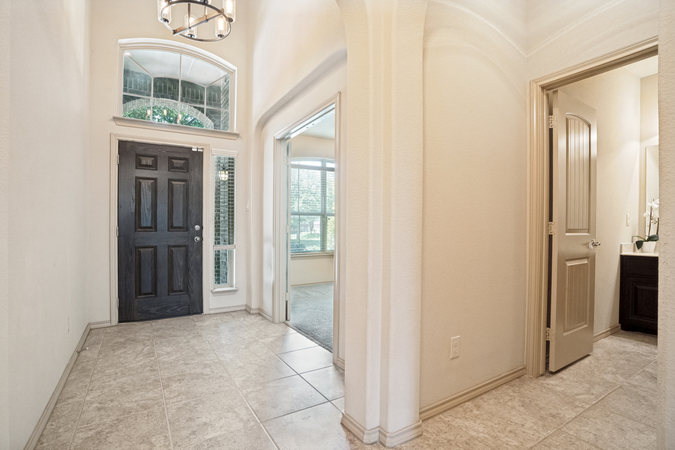 2925 Cedar Ridge Lane