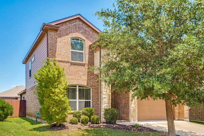 2925 Cedar Ridge Lane