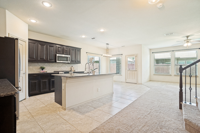 2925 Cedar Ridge Lane