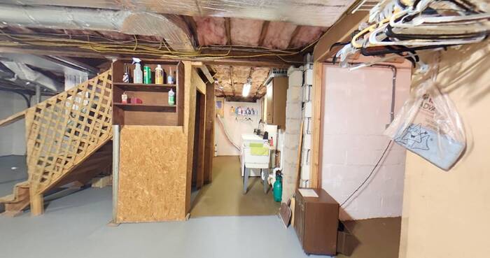 214 Govenors View Rd — Laundry Room