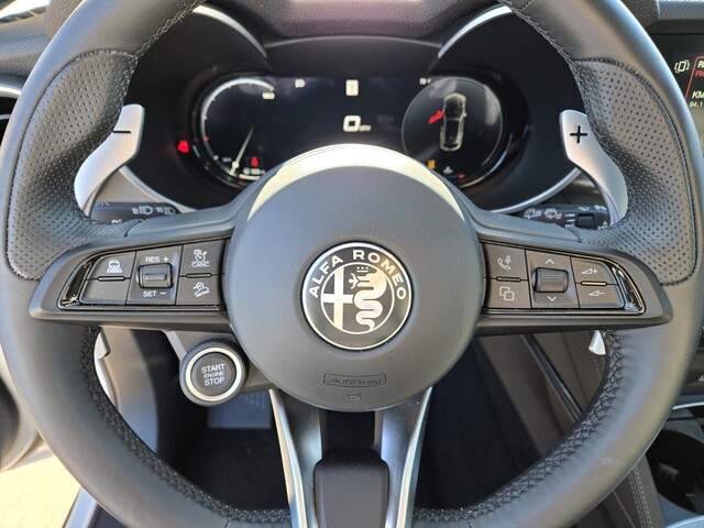 2025 Alfa Romeo Stelvio - Milano White exterior view 11