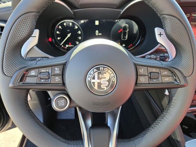 2025 Alfa Romeo Stelvio - Vulcano Black Metallic exterior view 12