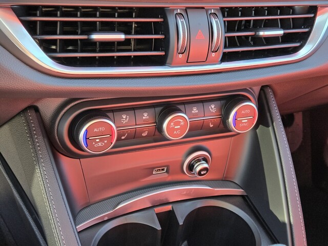 2025 Alfa Romeo Stelvio - Vulcano Black Metallic exterior view 16